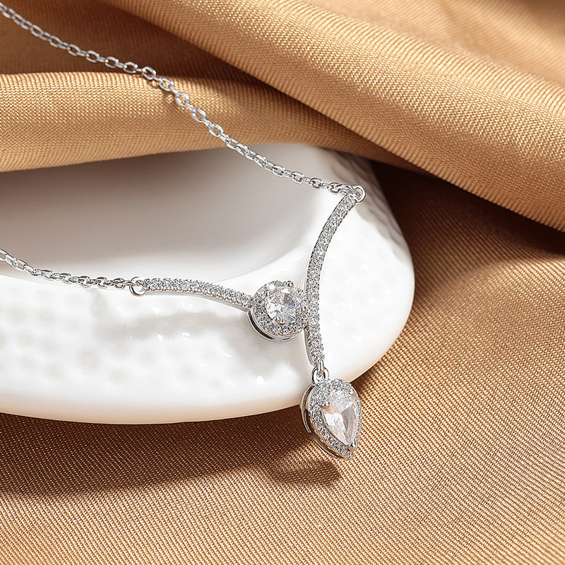 Elegant V-Shaped Zircon Water Drop Necklace